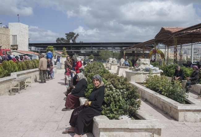 Afrin'de günlük yaşam normale dönüyor